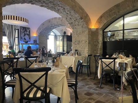 Donna Sofia Interior